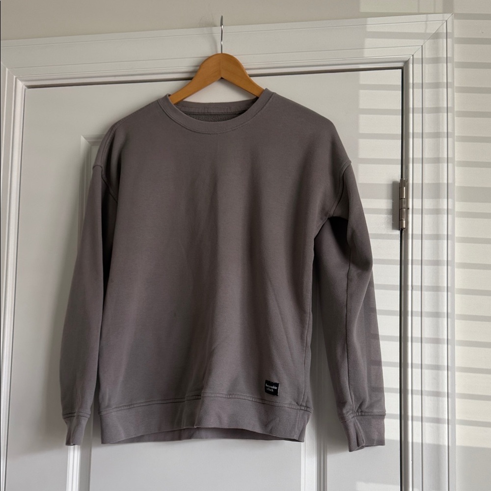 Kids Size 15-16 Crewneck Sweatshirt - Gray